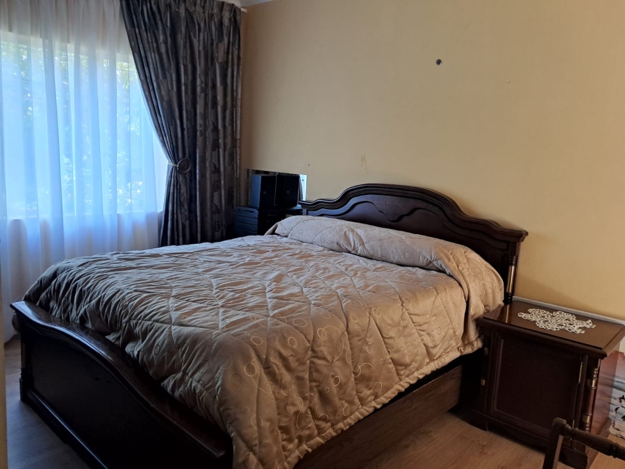 4 Bedroom Property for Sale in Grahamstown Central Eastern Cape